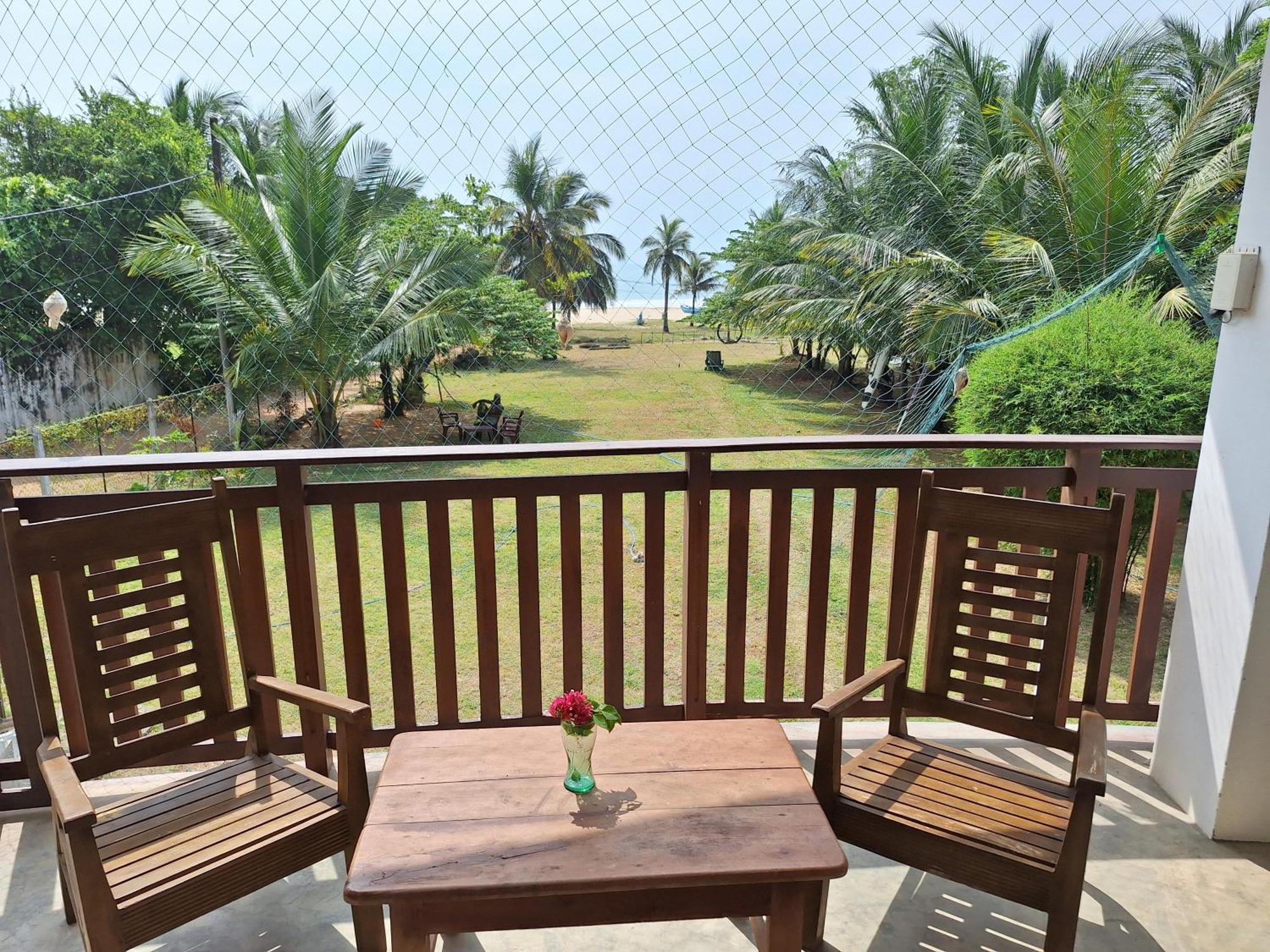Baden Beach Hotel كالكوداه المظهر الخارجي الصورة