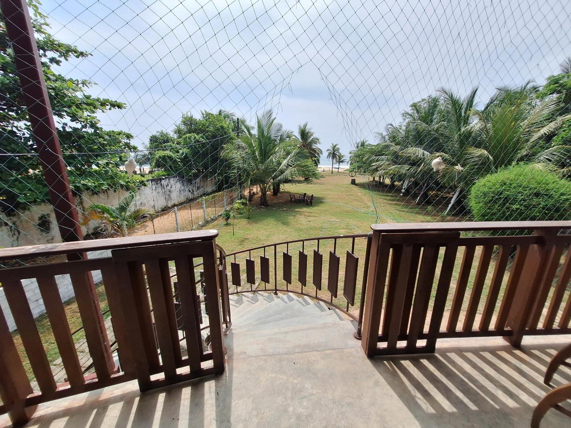 Baden Beach Hotel كالكوداه المظهر الخارجي الصورة