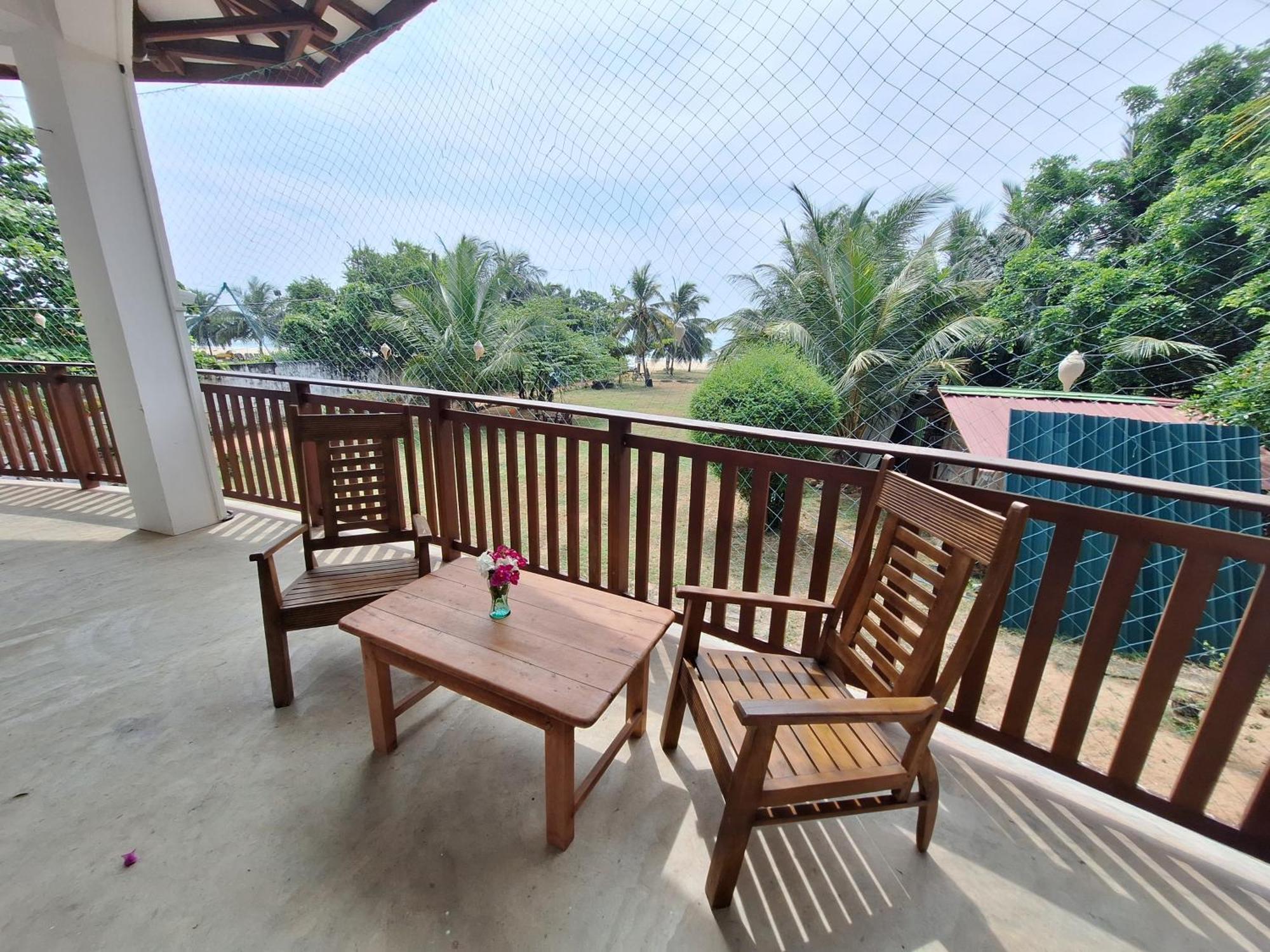 Baden Beach Hotel كالكوداه المظهر الخارجي الصورة